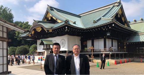 靖国神社を参拝